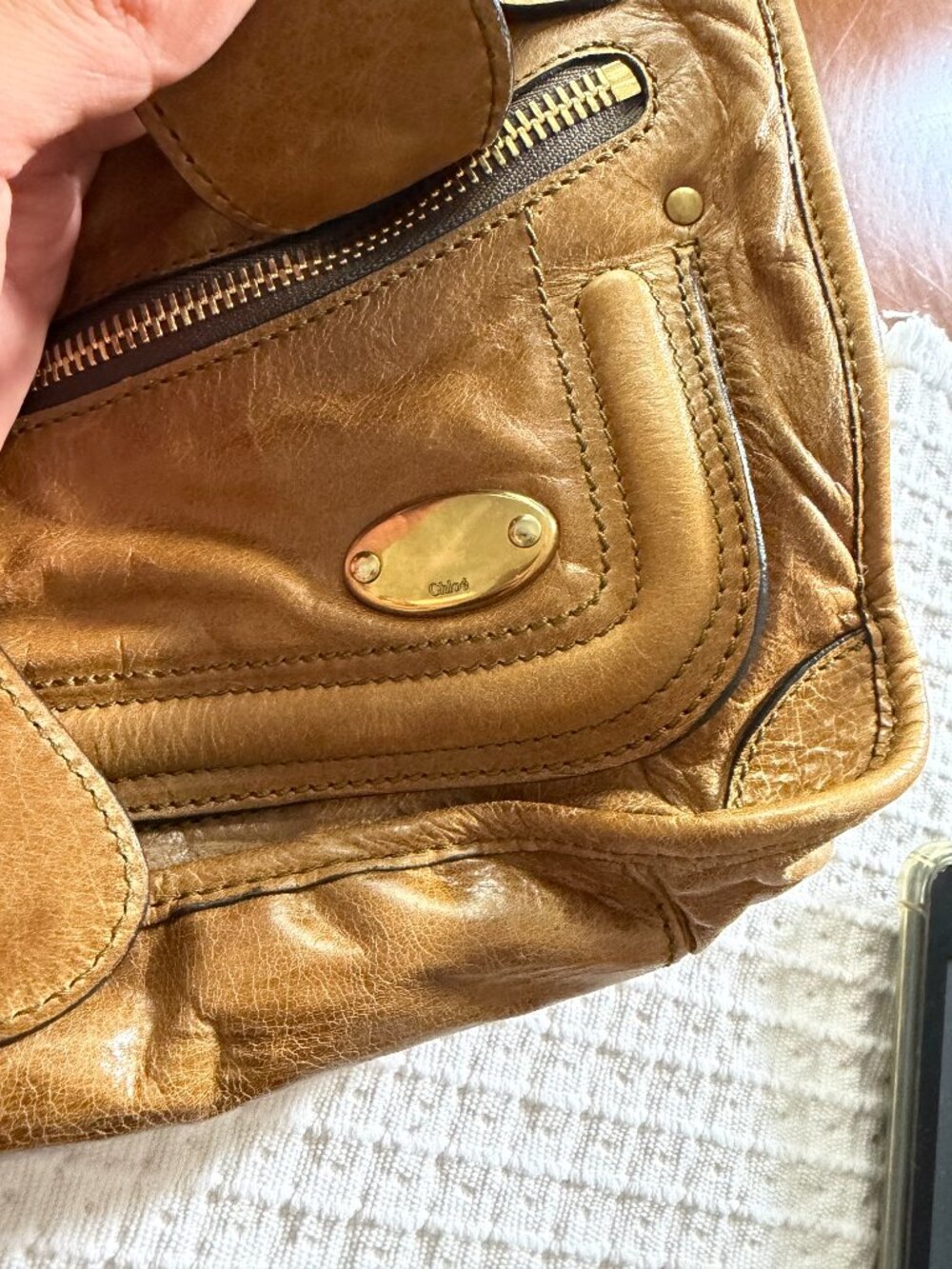 Chloe Bay Leather Tote in excellent condition - Picture 2 of 4